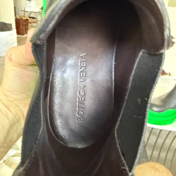 Bottega Veneta Military Calf Black Leather Green & Black Tire Ankle Boot 630281 - Picture 10 of 13